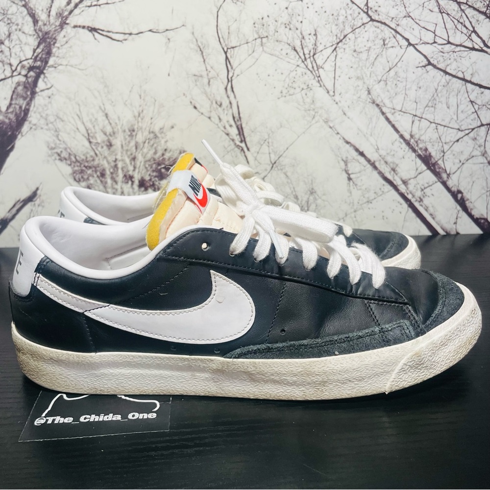 NIKE VNTG '70